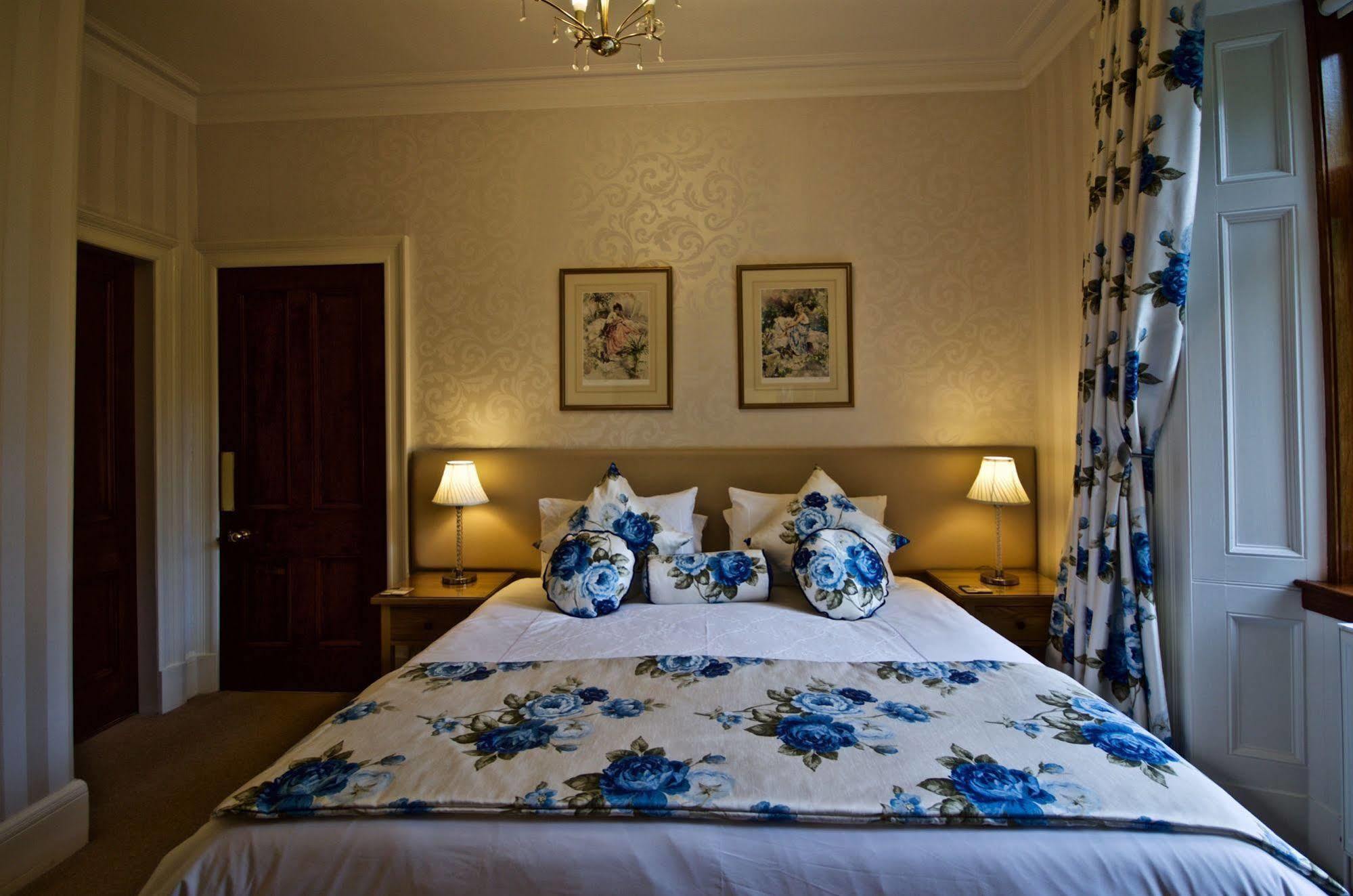 Muirholm Bed And Breakfast พาสเลย์ ภายนอก รูปภาพ