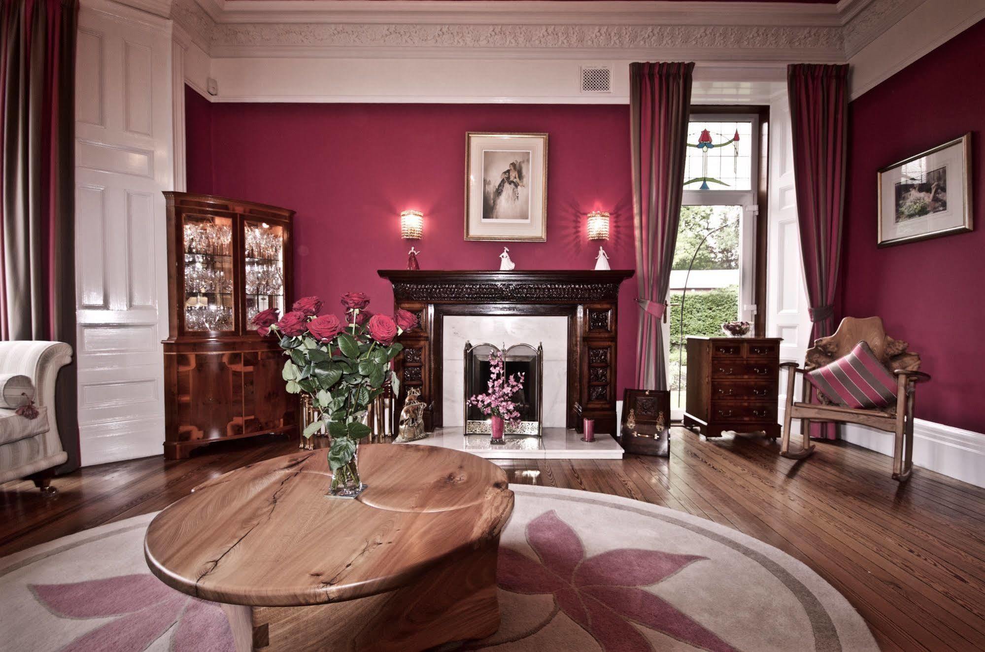 Muirholm Bed And Breakfast พาสเลย์ ภายนอก รูปภาพ